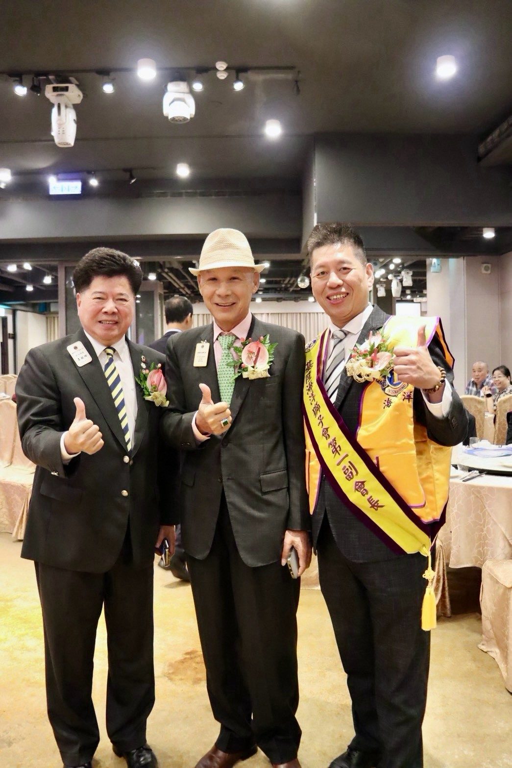 會長與貴賓合影